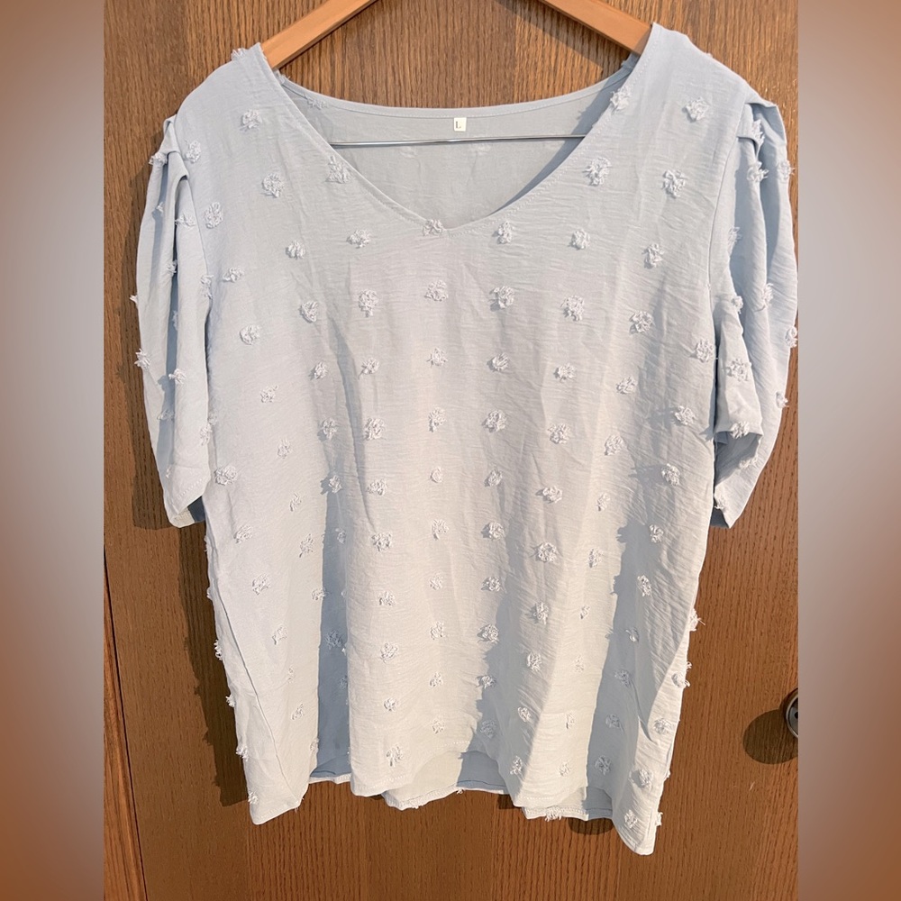 V-neck summer top